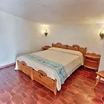 Al Faro Hotel